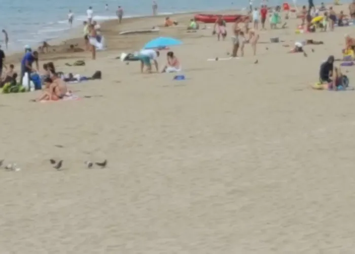 Апартаменти Apartamento A 2 Min De Playa De Las Canteras *